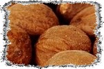 Подправка с име Индийско орехче. Стафиди,козунак,сладък,хляб,рецепта,куинарна